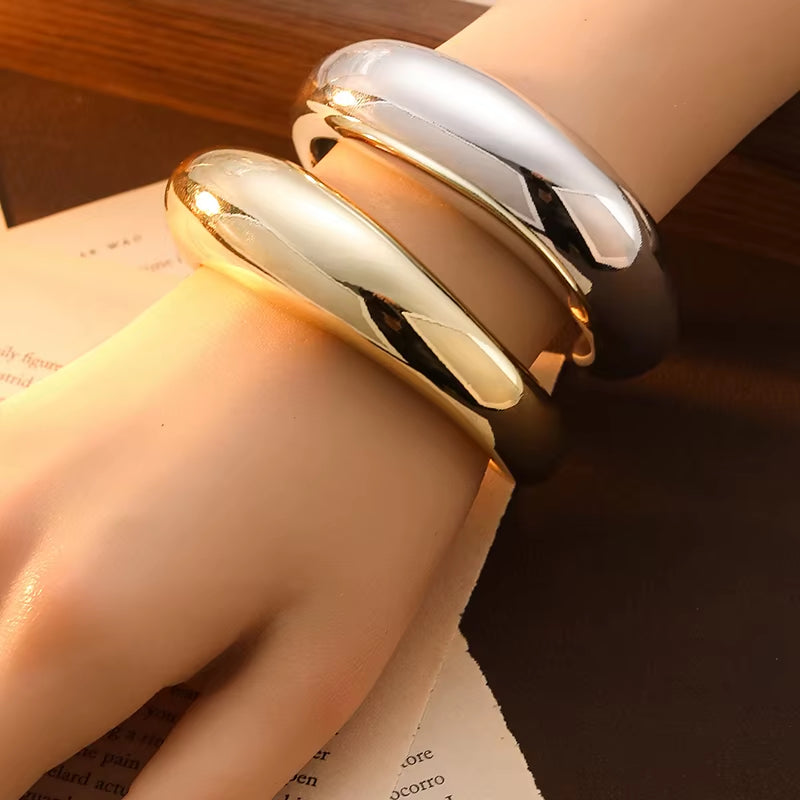 🔥 Exaggerated Irregular Cuff Bangle – Bold Geometric Hip-Hop Bracelet for Women | Trendy Streetwear Statement Jewelry ⛓️✨
