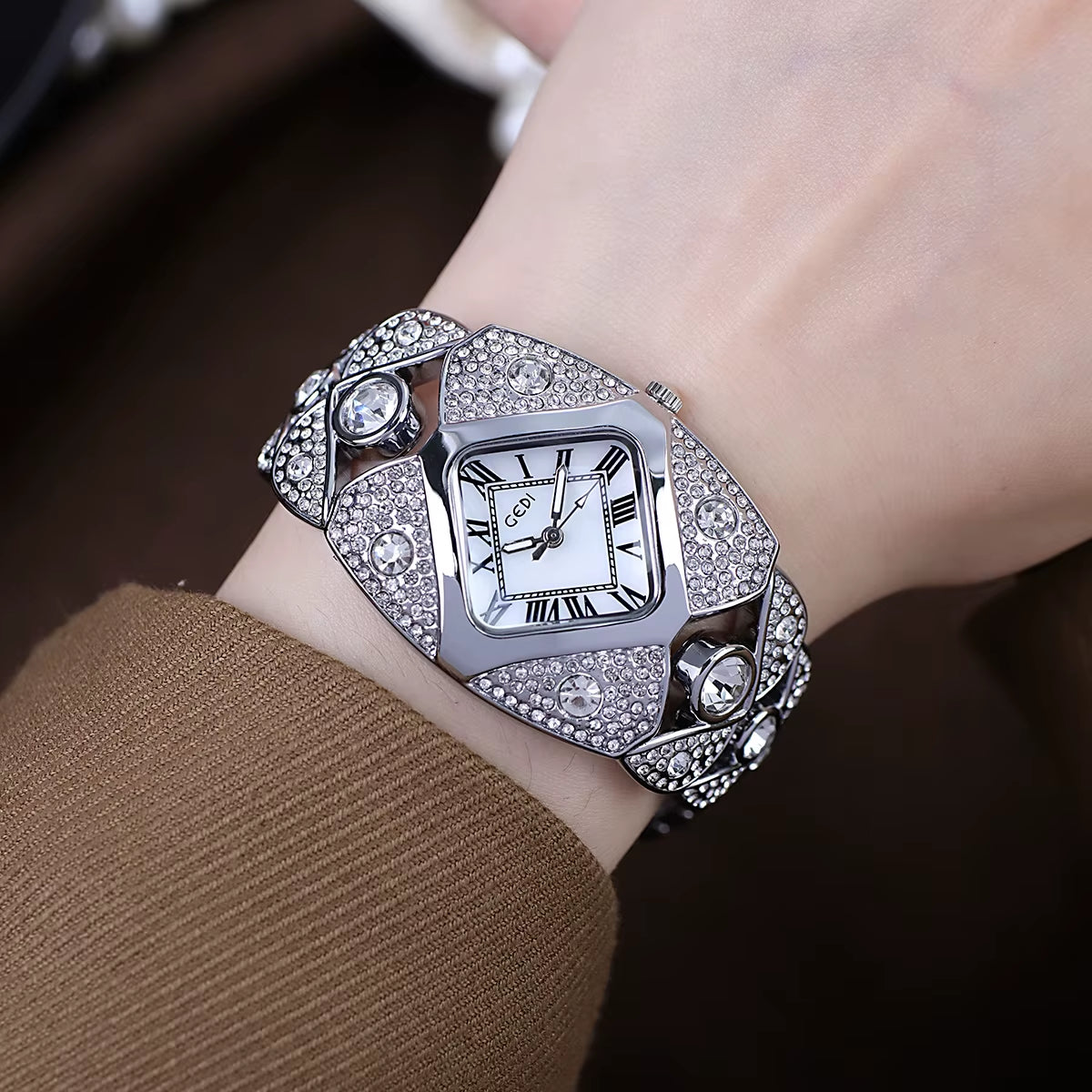 ICED LUXE Bracelet Watch | Waterproof Ladies’ Quartz 💎⌚